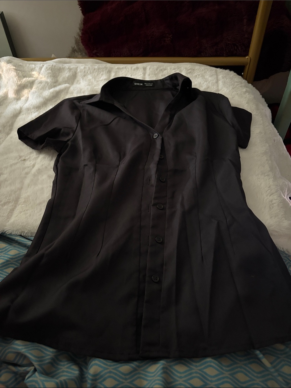 SHEIN Black Short Sleeve Button-Up Blouse